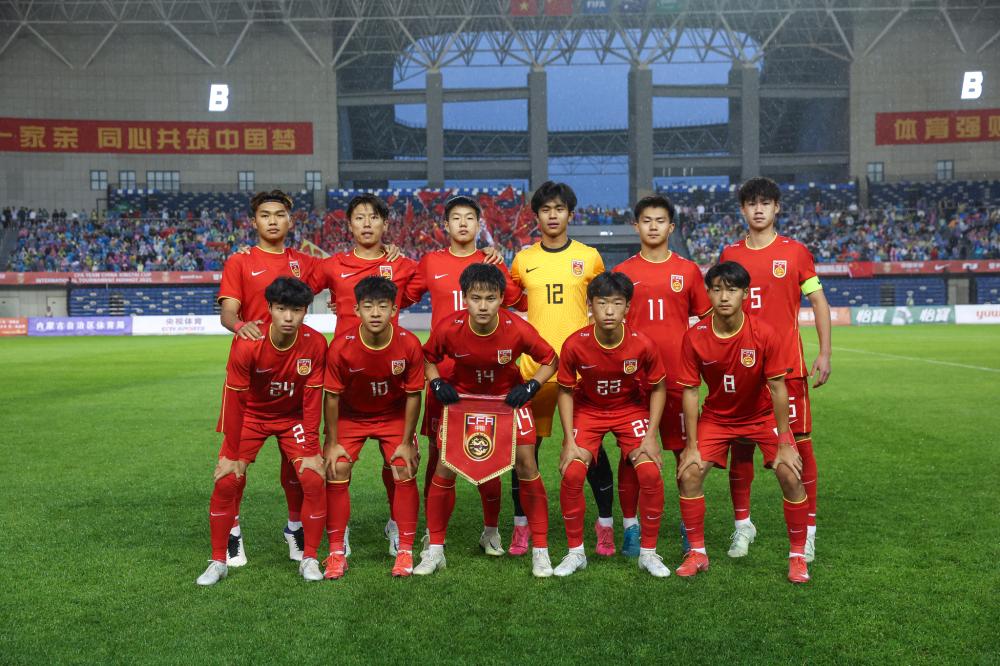 曼联错失良机，西汉姆联打击与英超联赛影响
